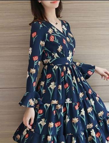 Elegant long sleeves one-piece dress for women, offering a flattering fit and versatile style for various occasions